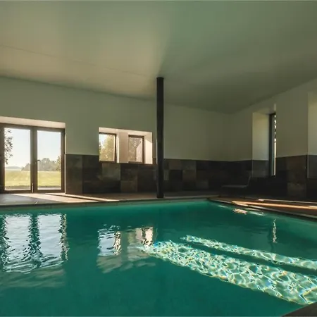 Chateau D'ouffet 30 Personnes Avec Piscine Et Sauna בית נופש *