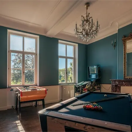 Chateau D'ouffet 30 Personnes Avec Piscine Et Sauna בית נופש *