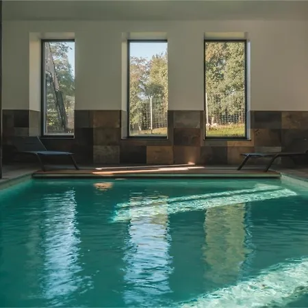 Chateau D'ouffet 30 Personnes Avec Piscine Et Sauna * אופט