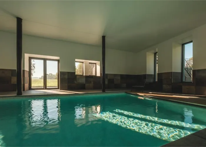 Chateau D'ouffet 30 Personnes Avec Piscine Et Sauna Tatil Evi *