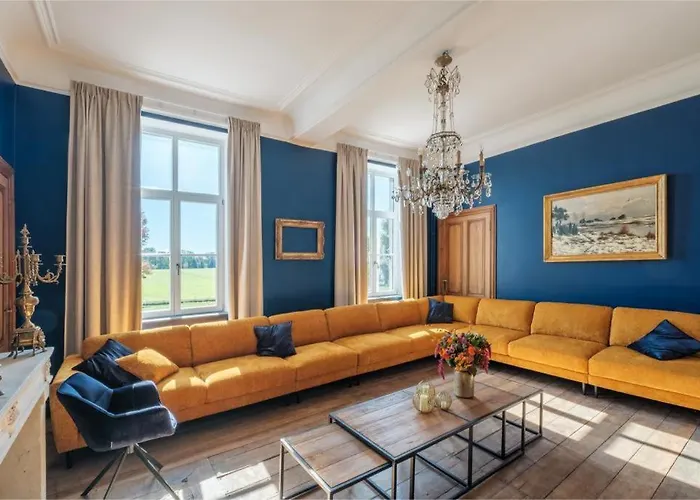 Chateau D'ouffet 30 Personnes Avec Piscine Et Sauna Tatil Evi