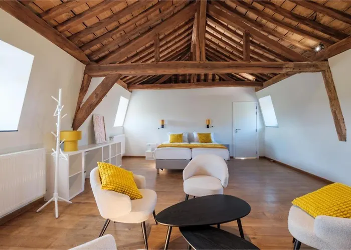 Chateau D'ouffet 30 Personnes Avec Piscine Et Sauna Ouffet