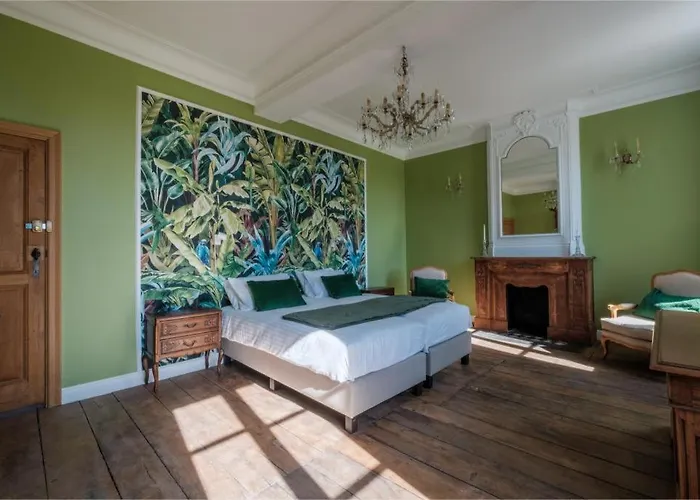 Chateau D'ouffet 30 Personnes Avec Piscine Et Sauna * Ouffet