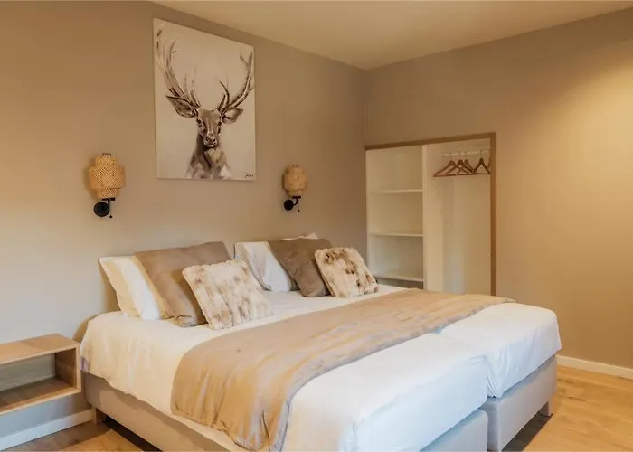 Chateau D'ouffet 30 Personnes Avec Piscine Et Sauna Tatil Evi Ouffet