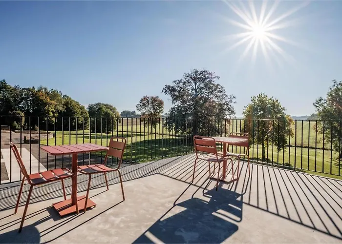 Chateau D'ouffet 30 Personnes Avec Piscine Et Sauna Tatil Evi