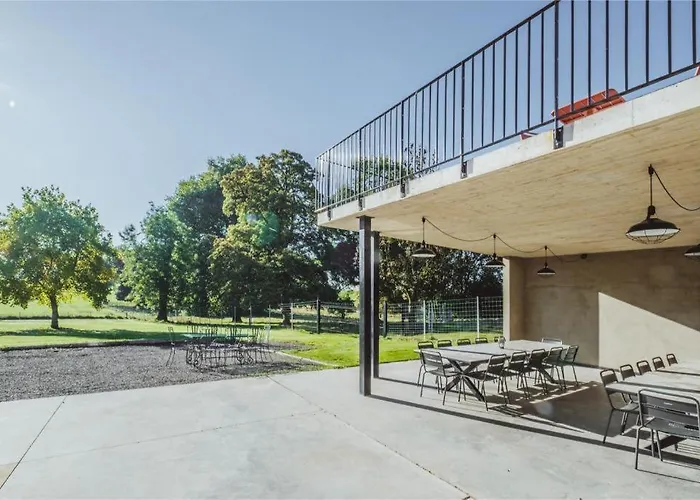 Chateau D'ouffet 30 Personnes Avec Piscine Et Sauna Tatil Evi Ouffet