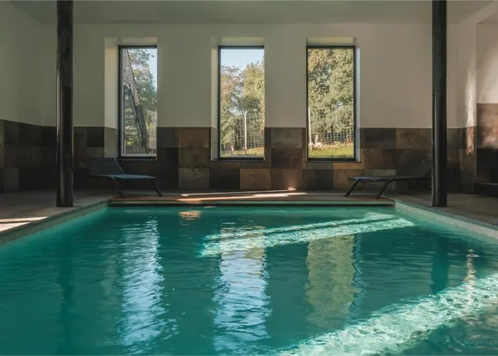 Chateau D'ouffet 30 Personnes Avec Piscine Et Sauna * Ouffet