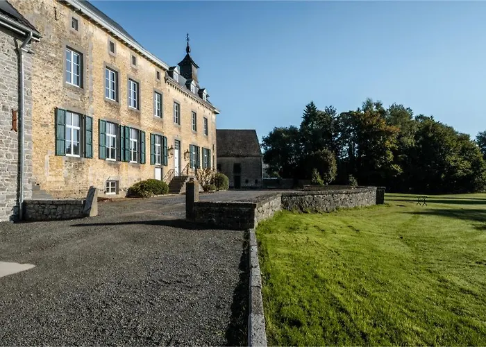 Chateau D'ouffet 30 Personnes Avec Piscine Et Sauna Tatil Evi Ouffet